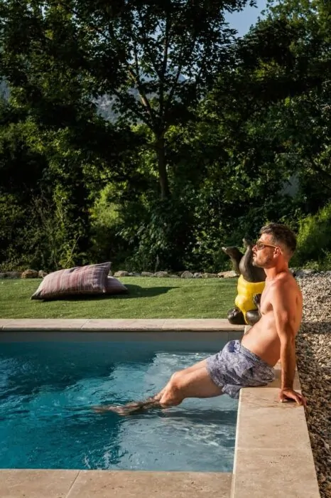 037_Piscine-Jacuzzi_-_Bulles_d_Olive__Camille_Arnaud_WEB piscine et jacuzzi nuit insolite