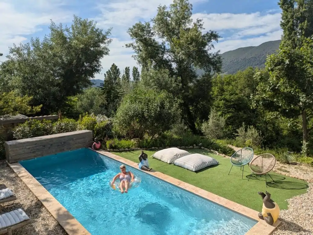 Piscine Bulles d'Olive coin baignade